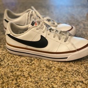 Nike Youth size 7, close to a women’s 8,8 1/2